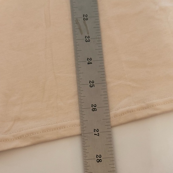 Women’s Ivory Stretchy Cap Sleeves Casual V-neck T-shirt Size Large Polyester - Picture 9 of 11